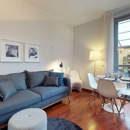 Design Apartment Near Duomo Square 밀라노 외부 사진