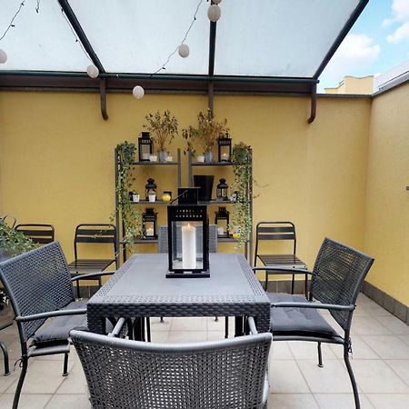 Design Apartment Near Duomo Square 밀라노 외부 사진