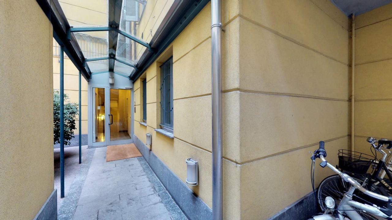 Design Apartment Near Duomo Square 밀라노 외부 사진