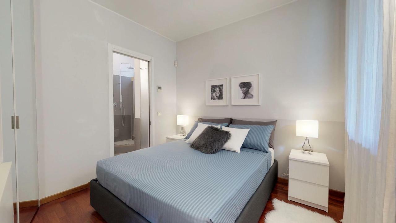 Design Apartment Near Duomo Square 밀라노 외부 사진